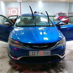 Chrysler 200